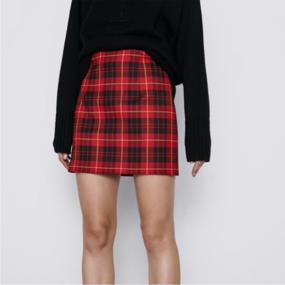 Zara Red and Black Plaid Mini Skirt